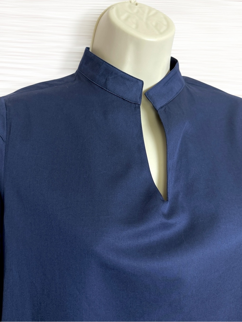 Harshman Popover Ellis Blouse Tunic XS Navy Blue Cotton French Cuff NWOT - Picture 4 of 12